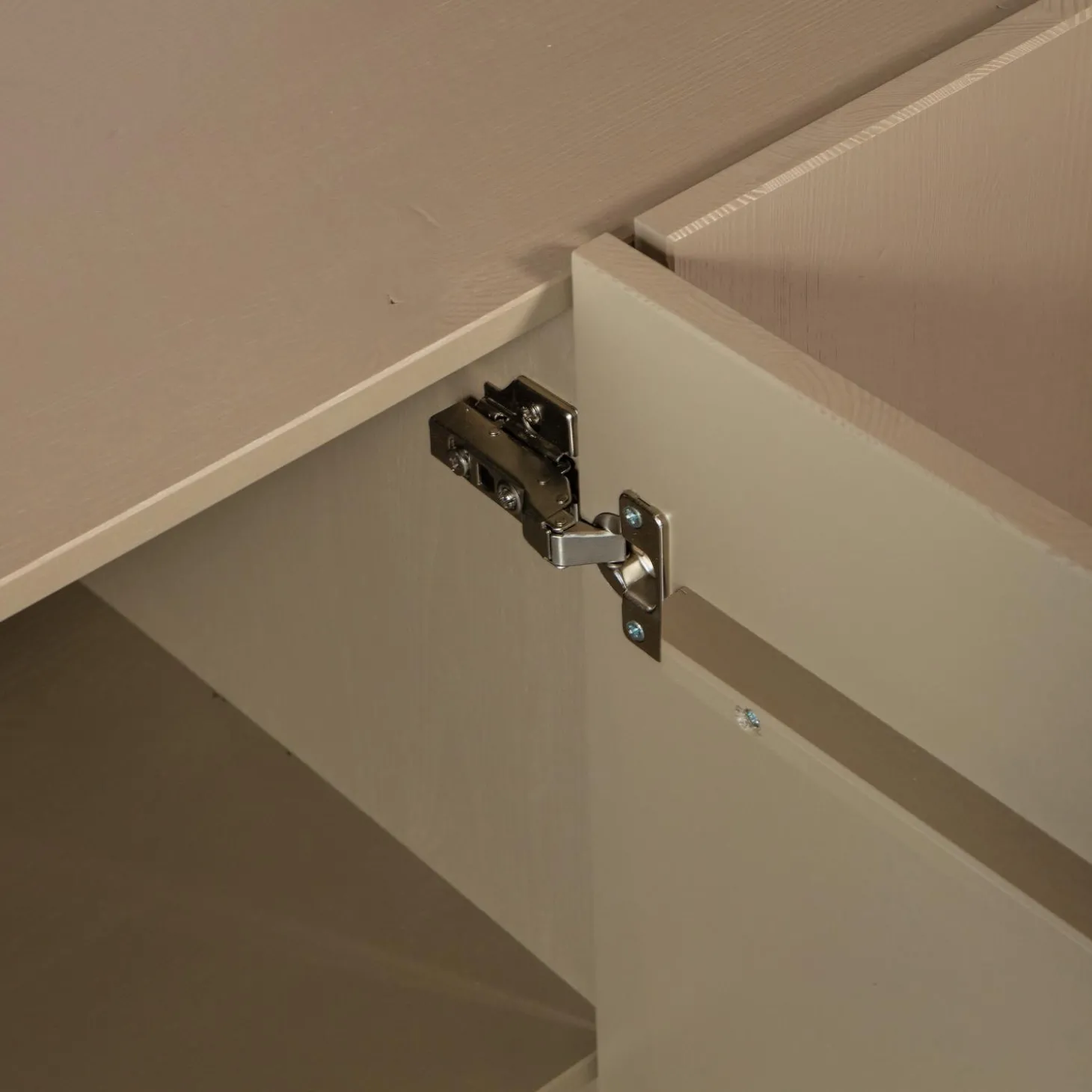 basu-dressoir-grenen-mud-FgwYvIRM-5.webp Discount WOOOD Basu Dressoir Grenen Mud