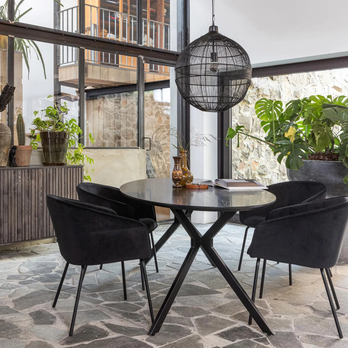 bruno-eettafel-ovaal-mdf-zwart-vpIelnUv-2.webp Outlet WOOOD Bruno Eettafel Ovaal Mdf Zwart 220x100 Cm