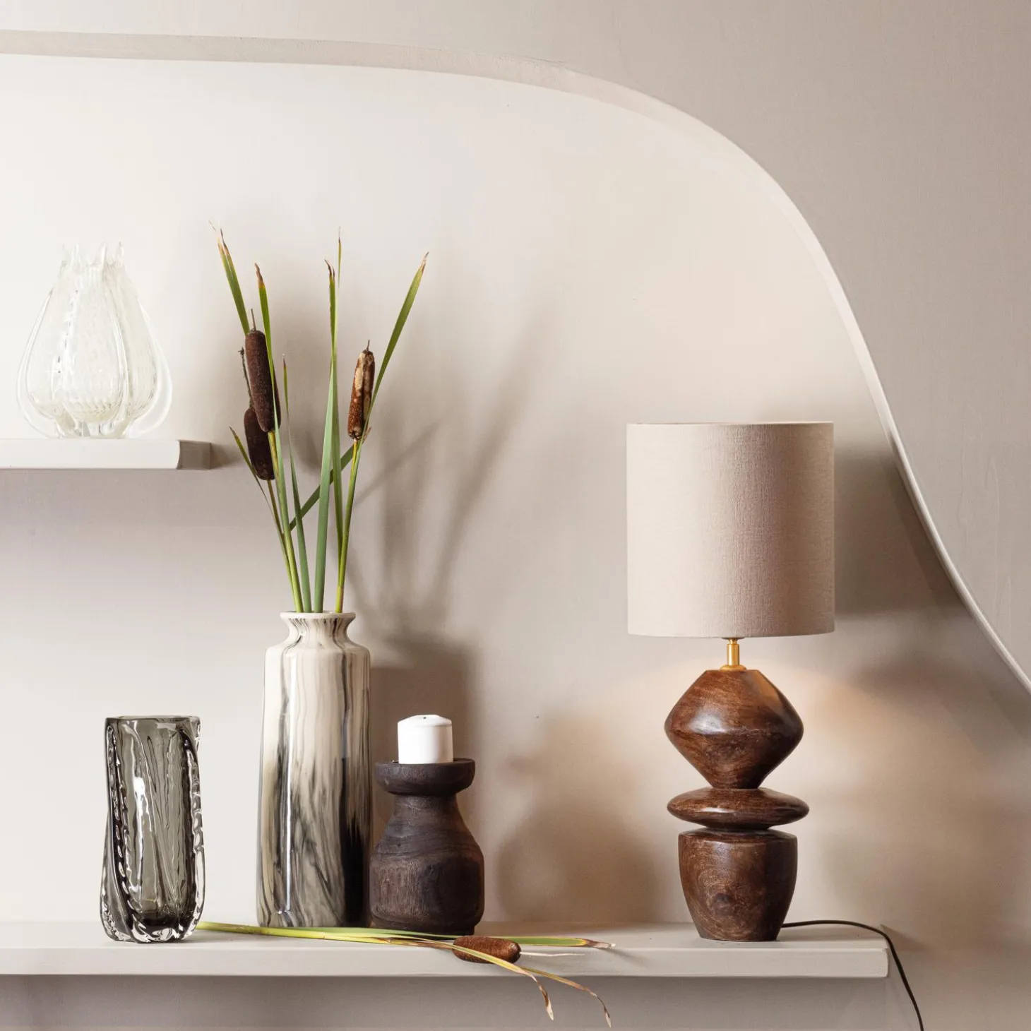 crown-handgevormde-vaas-glas-2-ddKvILzk-1.webp Discount WOOOD Crown Handgevormde Vaas Glas 24x18 Cm Off White