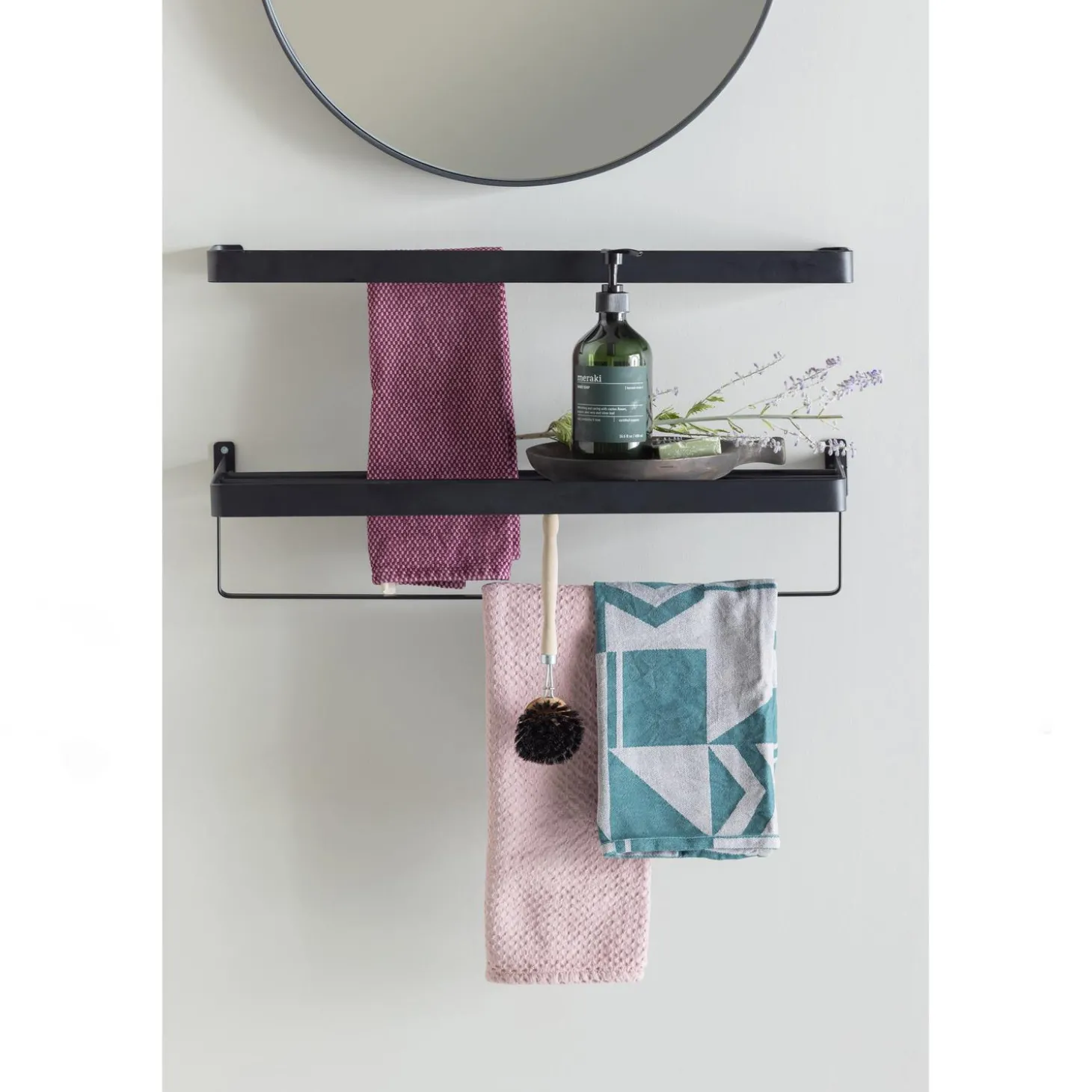 doutzen-spiegel-metaal-zwart-5-WKpEbwCk-2.webp Sale WOOOD Doutzen Spiegel Metaal Zwart ø50 Cm