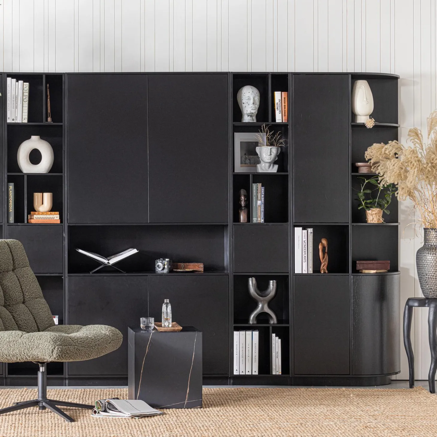 finca-opbergkast-rond-links-78-fEPhvlwS-1.webp Best WOOOD Finca Opbergkast Rond Links 78 Cm Grenen Diepzwart