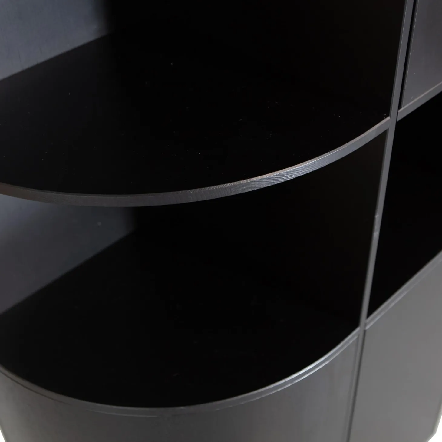 finca-opbergkast-rond-links-78-fEPhvlwS-5.webp Best WOOOD Finca Opbergkast Rond Links 78 Cm Grenen Diepzwart