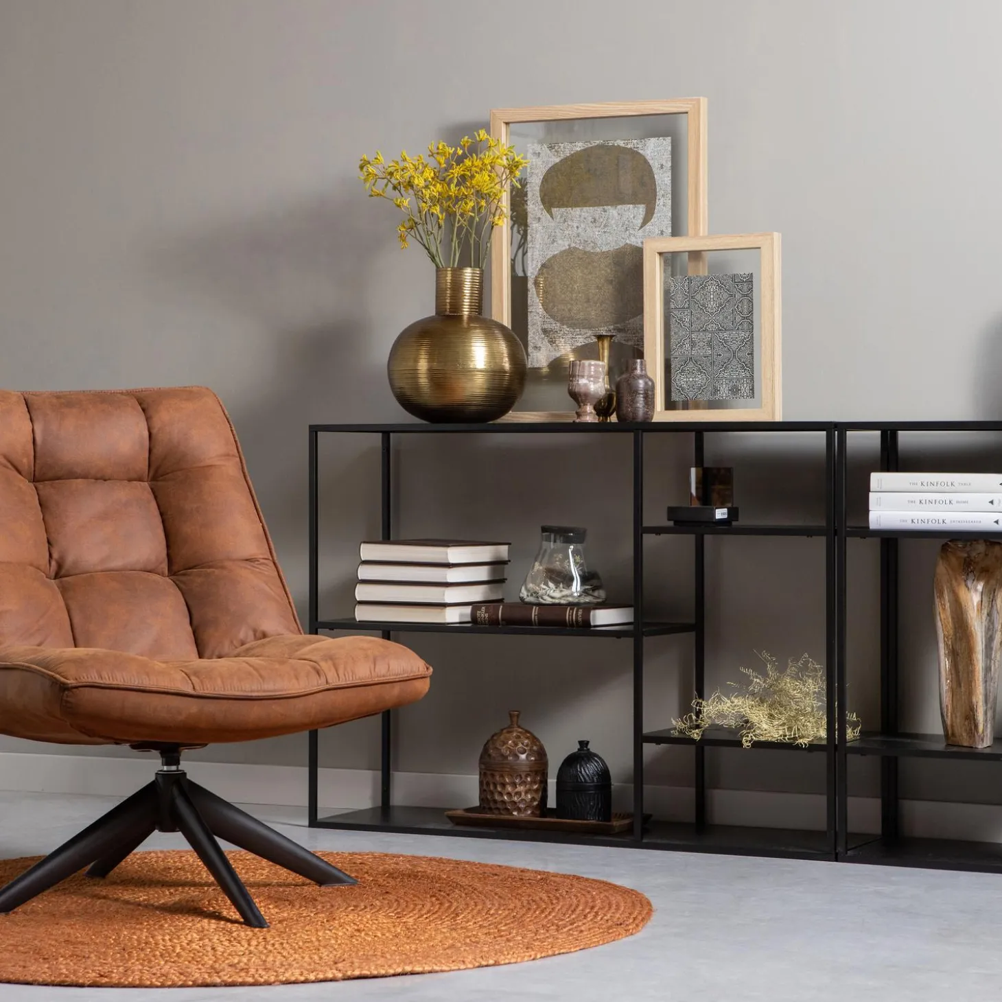 jouke-draaifauteuil-leerlook-c-CAsKZunk-2.webp Outlet WOOOD Jouke Draaifauteuil Leerlook Cognac