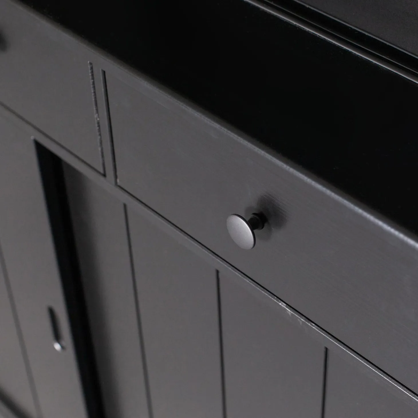 lagos-buffetkast-grenen-diepzw-hzAFgJGt-7.webp New WOOOD Lagos Buffetkast Grenen Diepzwart