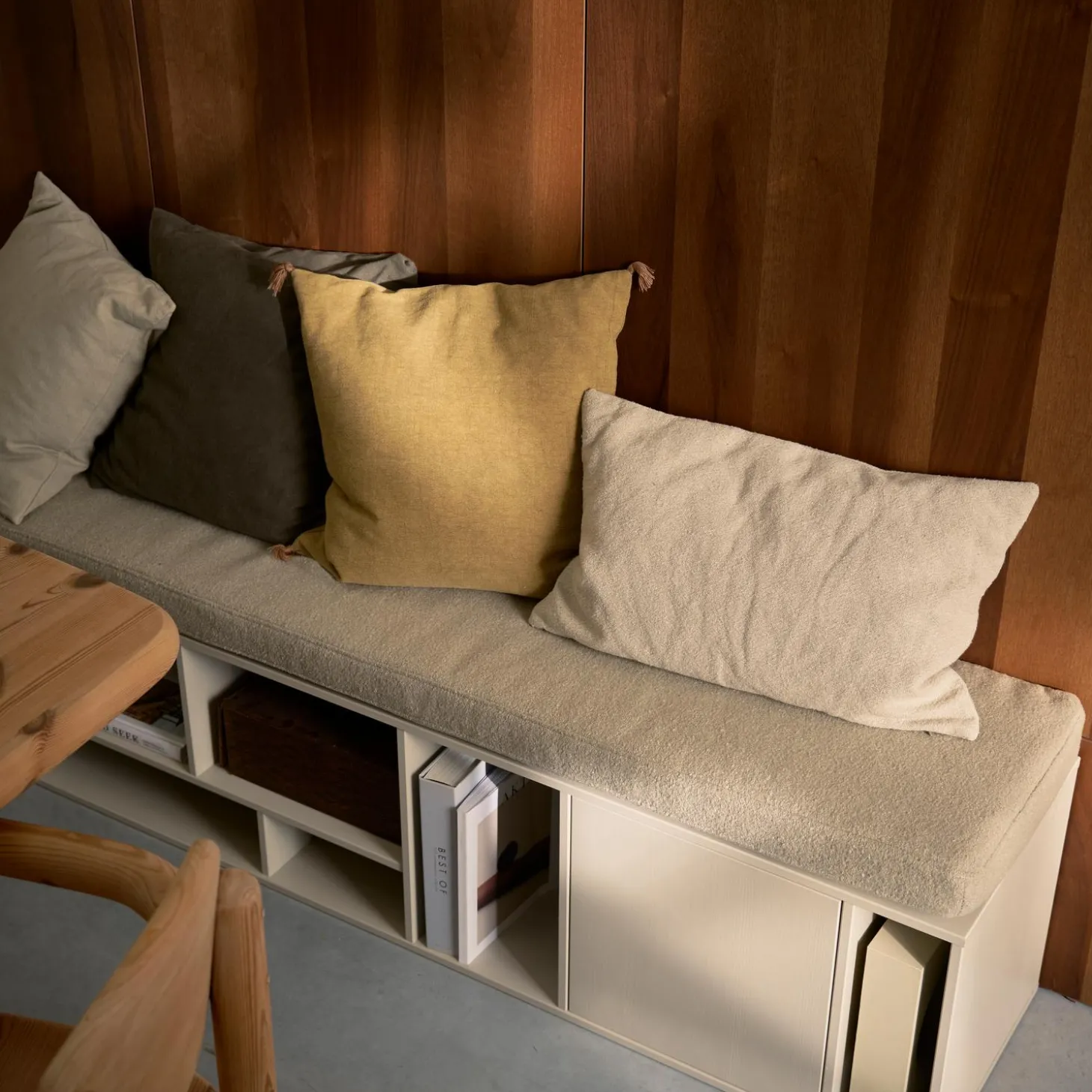 letterbank-xl-bankje-grenen-du-SFohLuMN-3.webp Fashion WOOOD Letterba(n)k XL Bankje Grenen Dust Incl. Zitkussen