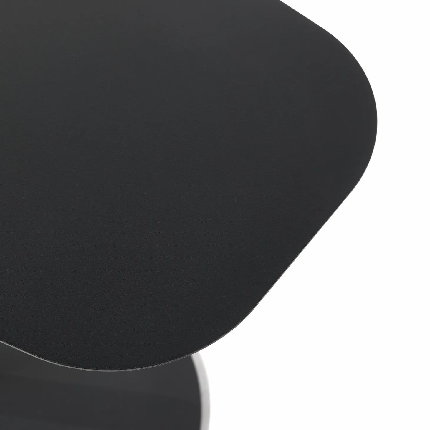 lia-bijzettafel-metaal-zwart-CtduWmDu-4.webp Clearance WOOOD Lia Bijzettafel Metaal Zwart