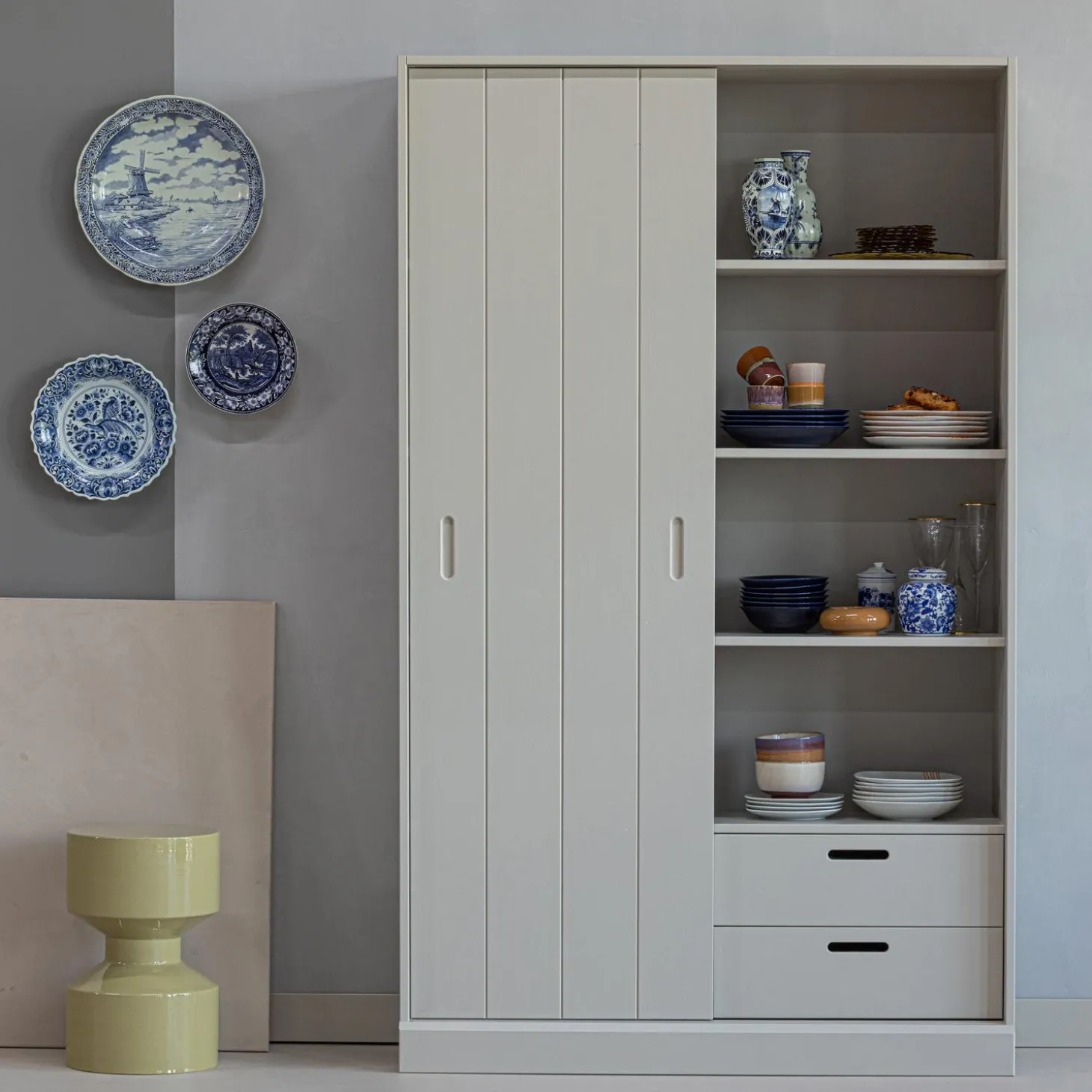 mila-schuifdeurkast-grenen-dus-aDquDQPl-2.webp Outlet WOOOD Mila Schuifdeurkast Grenen Dust