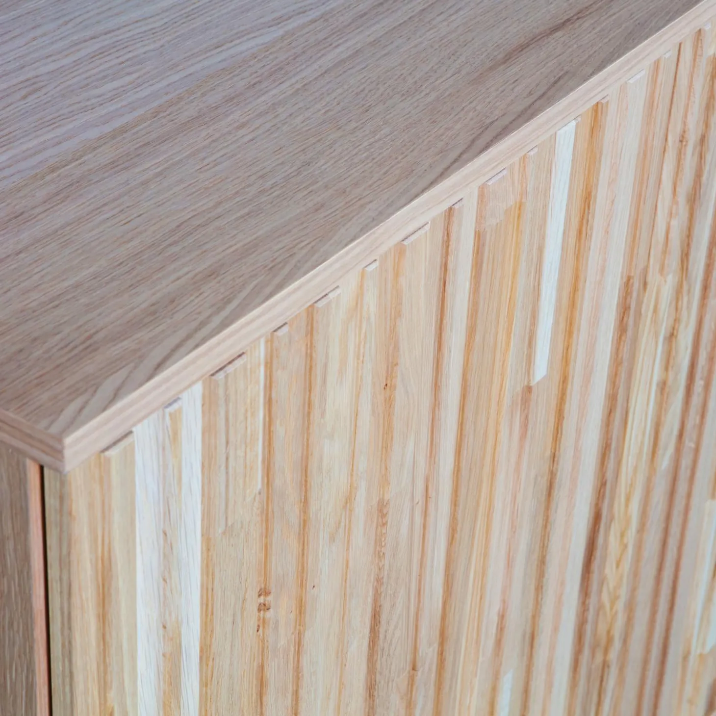 new-gravure-dressoir-200-cm-ei-AZglxxHf-6.webp Hot WOOOD New Gravure Dressoir 200 Cm Eiken Blanke Lak Naturel