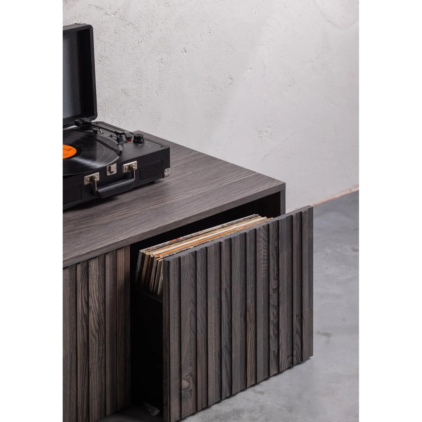 new-gravure-kistbank-essen-esp-jgilzcwW-3.webp Outlet WOOOD New Gravure Kistbank Essen Espresso