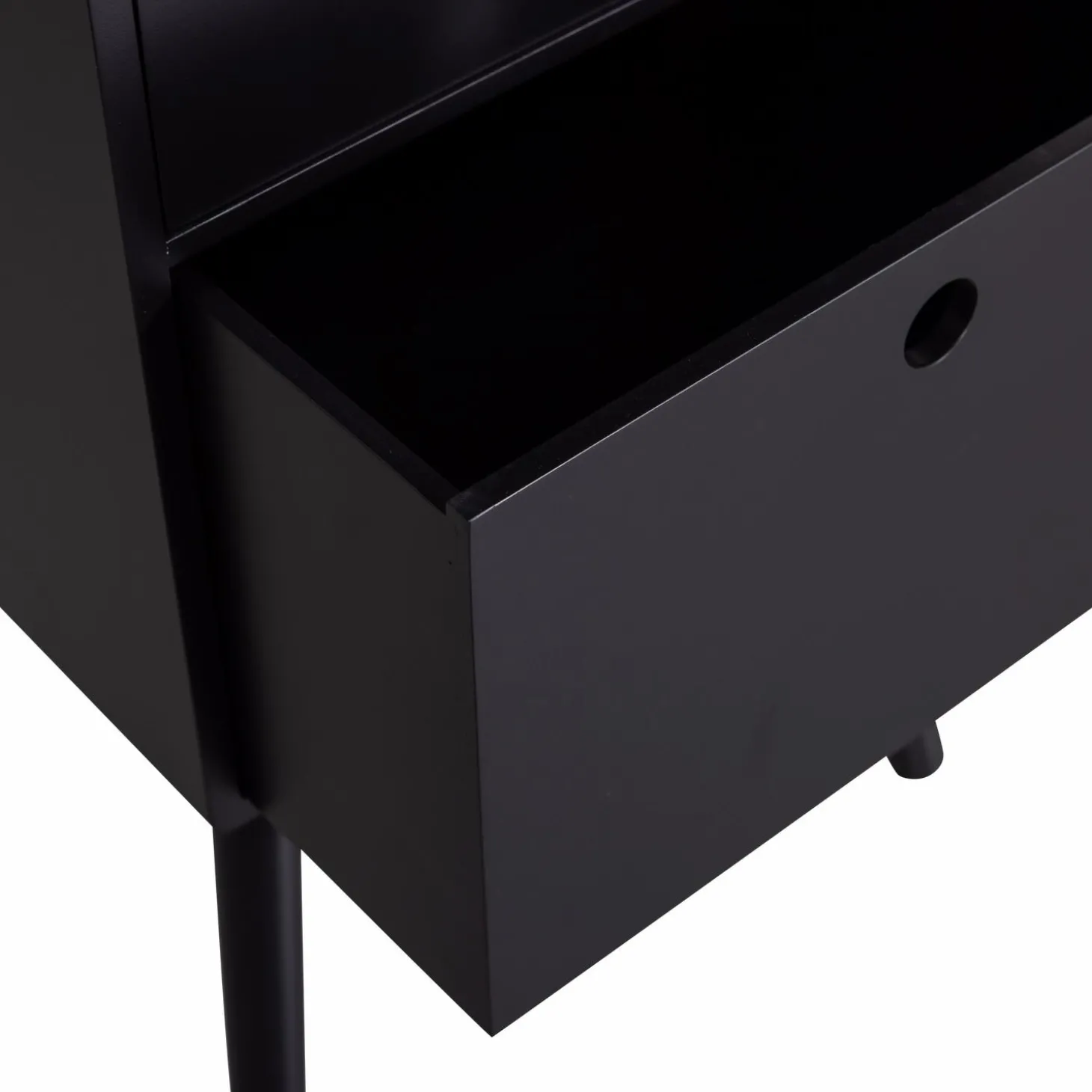 ozzy-nachtkastje-hoog-hout-zwa-nzNHTsym-6.webp Outlet WOOOD Ozzy Nachtkastje Hoog Hout Zwart