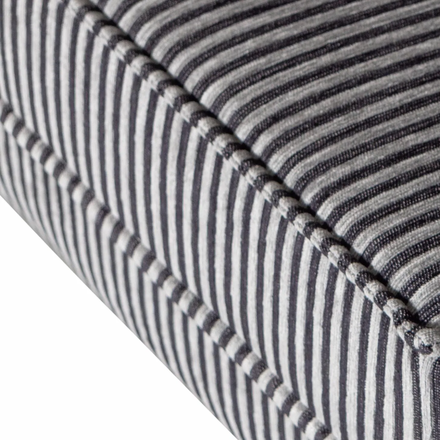 rodeo-hocker-op-poten-streep-z-gKhSFyGE-1.webp Sale WOOOD Rodeo Hocker Op Poten Streep Zwart/grijs