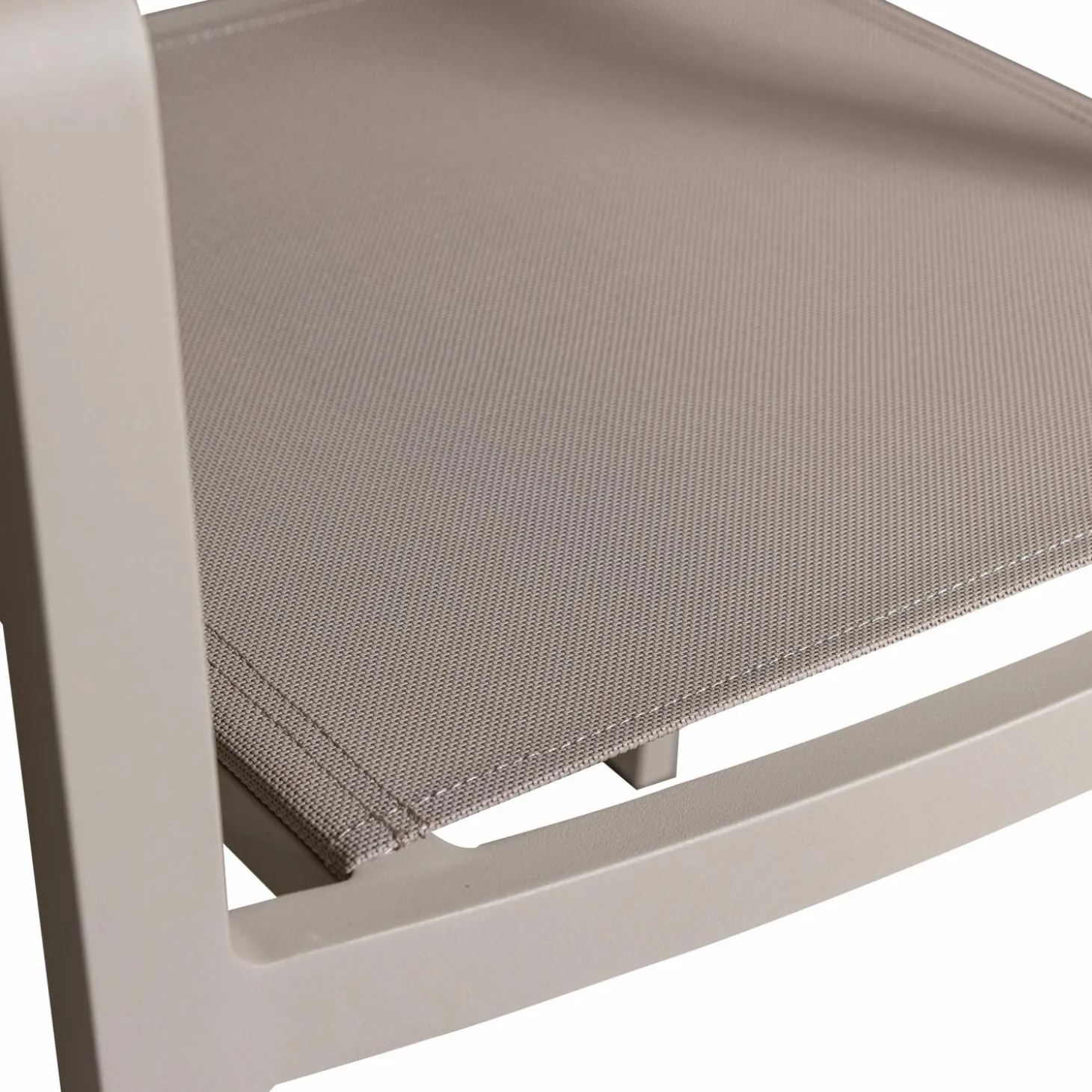 set-v-2-fowl-tuinstoel-alumi-oQKfSjNe-4.webp Discount WOOOD Set V 2 - Fowl Tuinstoel Aluminium/textileen Zand