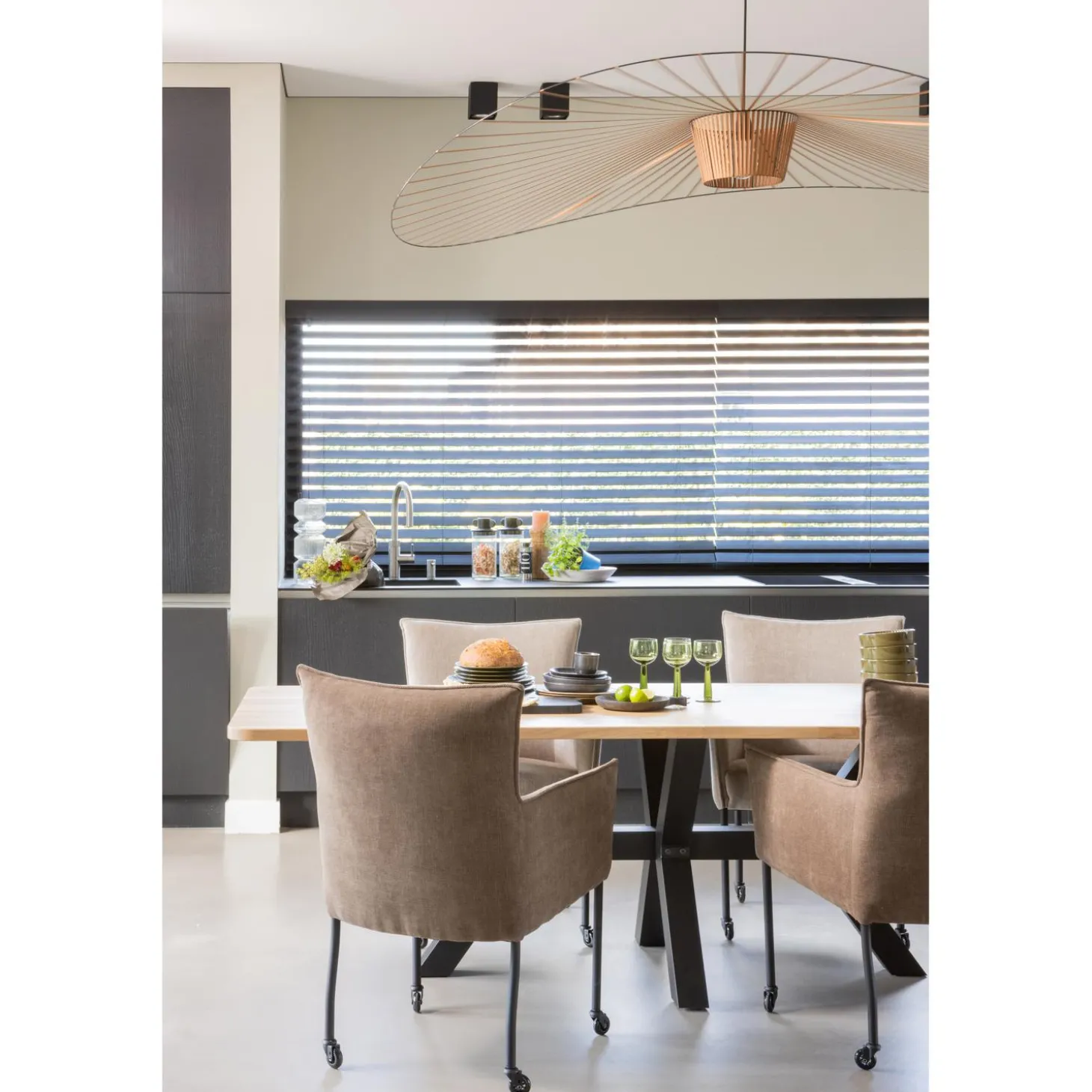 tablo-xl-tafelblad-eiken-natur-NtkfGeAG-3.webp Discount WOOOD Tablo XL Tafelblad Eiken Naturel Curved 240x100 Cm