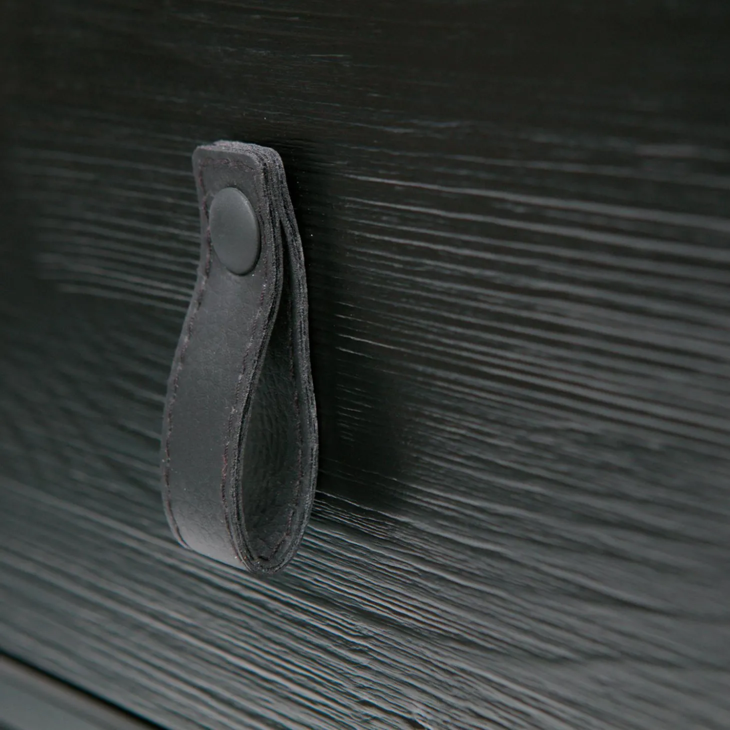 zola-nachtkastje-met-lade-gebo-iAKhRqMZ-6.webp Fashion WOOOD Zola Nachtkastje Met Lade Geborsteld Diepzwart